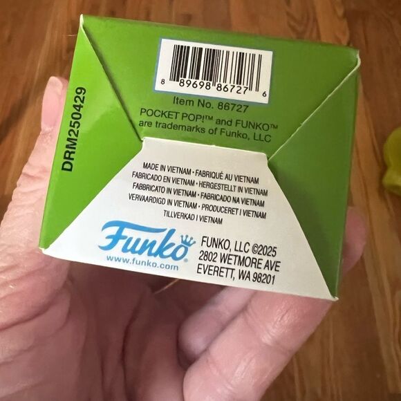 Funko Pocket Pop! Keychain: Kawaii Foodies Poké Panda - Black and White - Picture 8 of 8